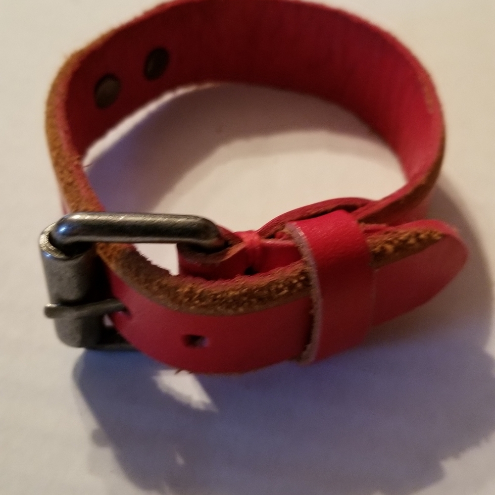 NEW PLUNDER ALEX LEATHER BRACELET. - Picture 5 of 12